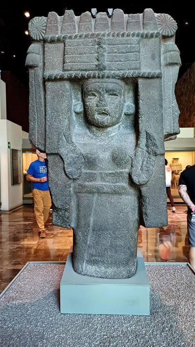 Statue of Chicomecoatl from Tlalmanalco - Aztecs — Arte azteca