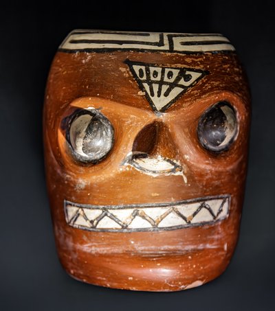(Auch) Vase représentant une tête trophée - culture Huari - Pérou — Arte precolombino