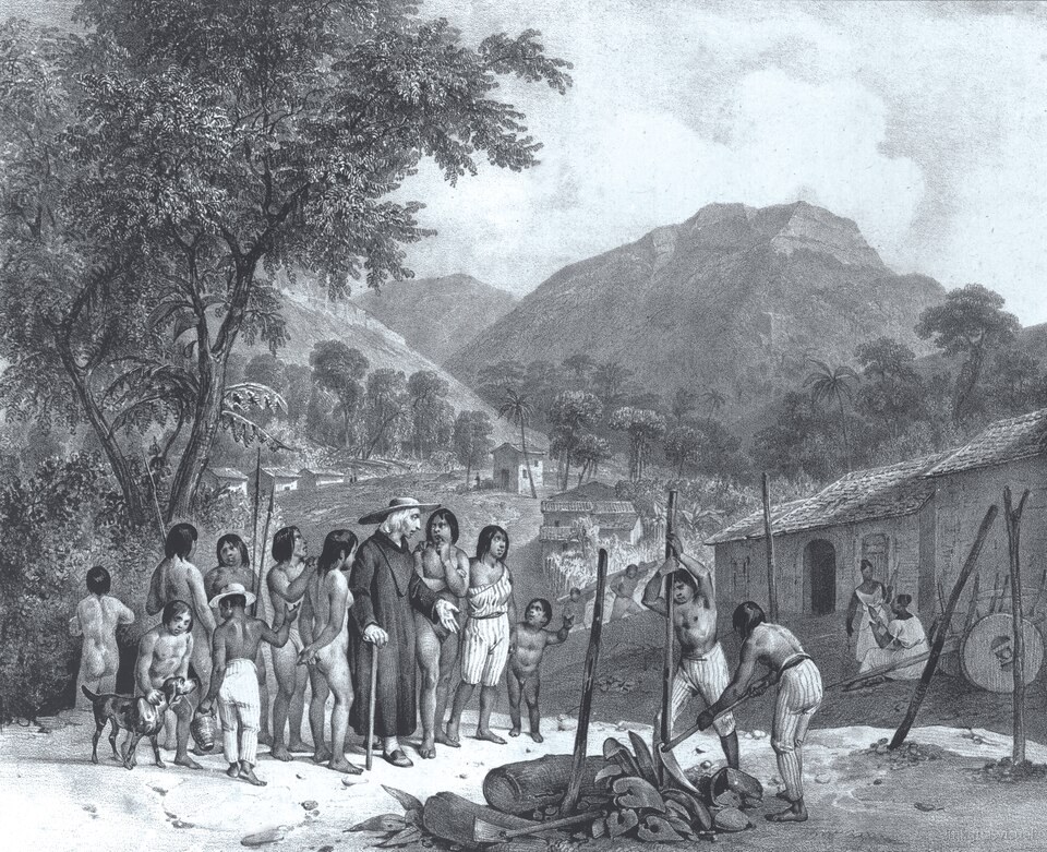 Encuentro de misionero y pobladores indígenas en paisaje tropical