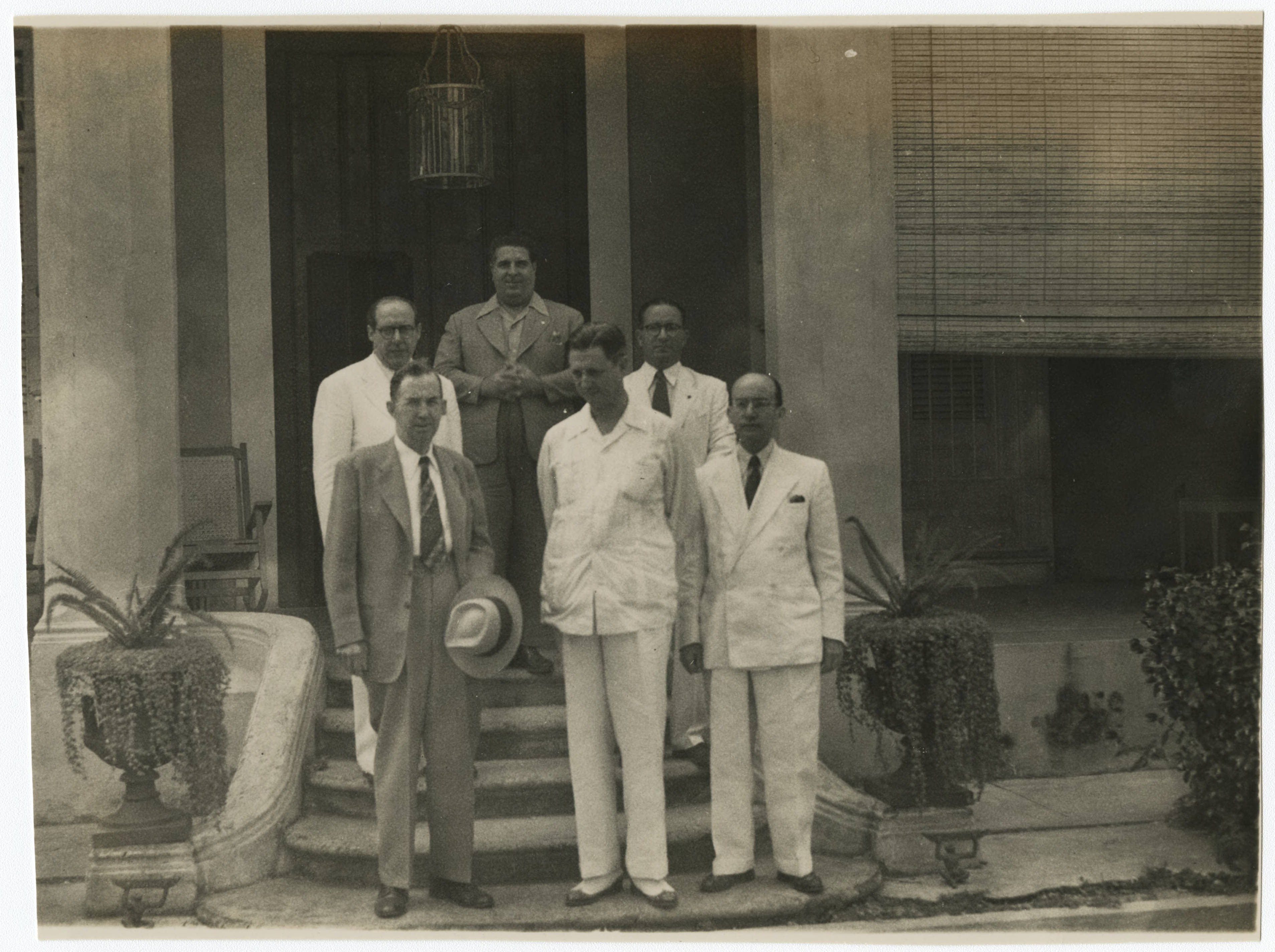Attendees at the dedication ceremony of the Monumento Nacional Campamento Lazear (Camp Lazear's National Monument) — Anónimo
