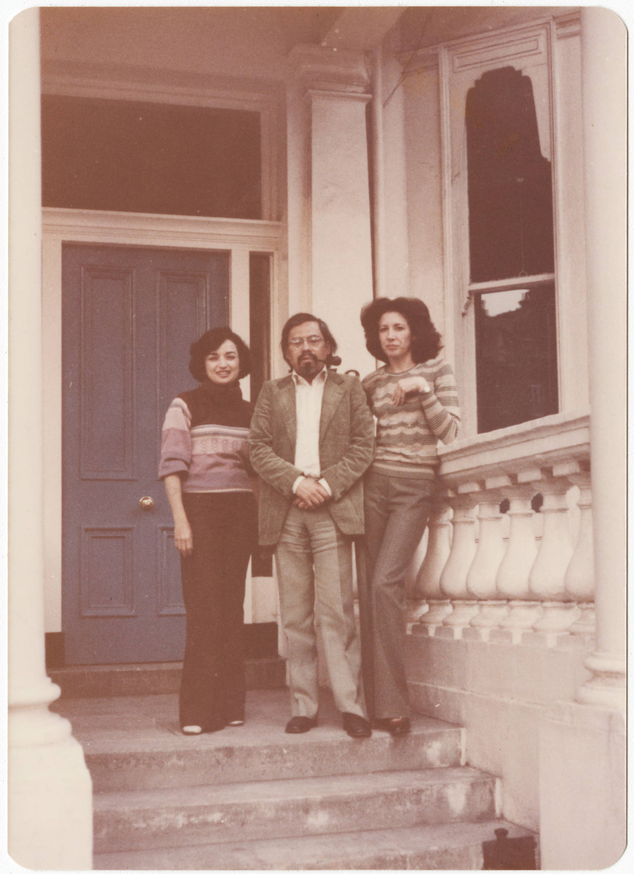 Lourdes (at left) with Guillermo and Miriam Cabrera Infante — Anónimo