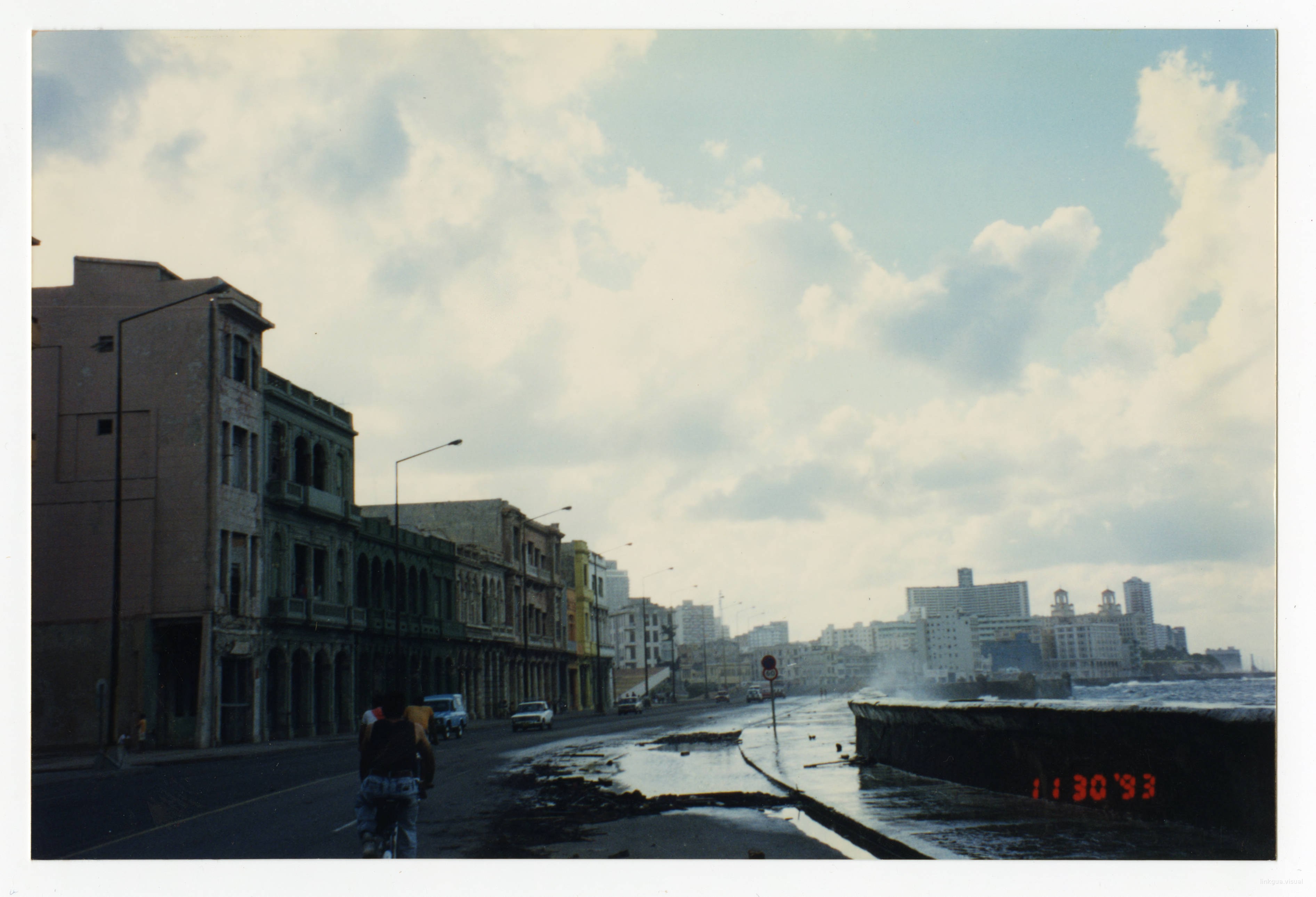 Vista de el Malecón en la Habana Cuba
