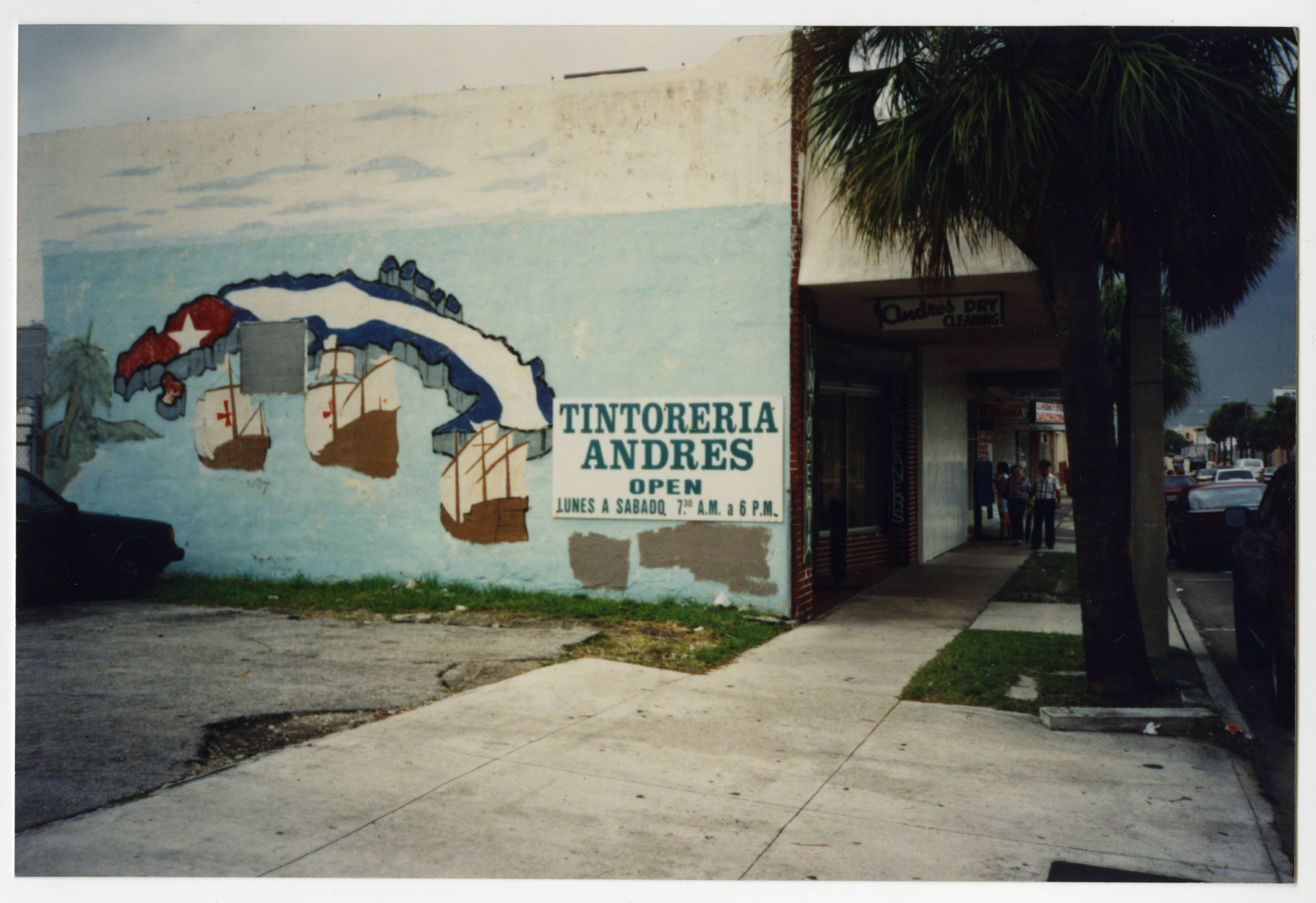 Andrés Dry Cleaners in Miami, Florida — Anónimo
