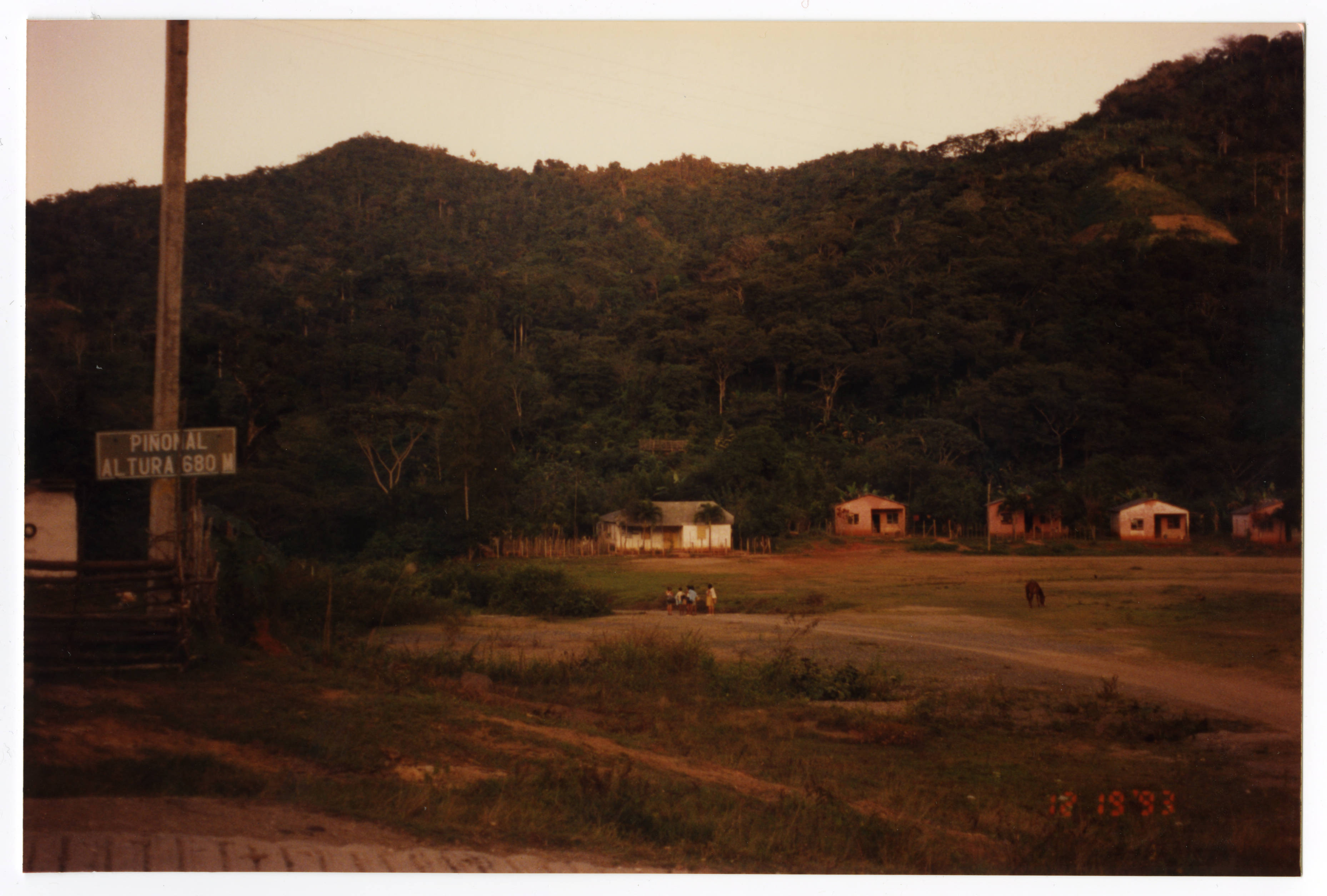 Country scene in Manzanillo, Cuba — Anónimo