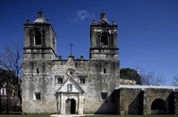 Mission Concepcion, one of five missions in Old San Antonio, Texas — No identificado