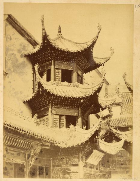 Three-Story Tower in the Wanshou Gong Merchant Guild Showing Characteristics of Southern Architecture. Hankou, Hubei Province, China, 1874 — No identificado