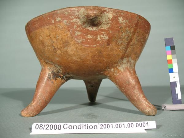 Cuenco trípode maya quiché, 700-900 d.C — No identificado