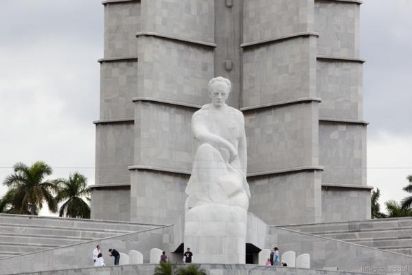 The José Martí Memorial on Revolution Square in Havana, Cuba — No identificado