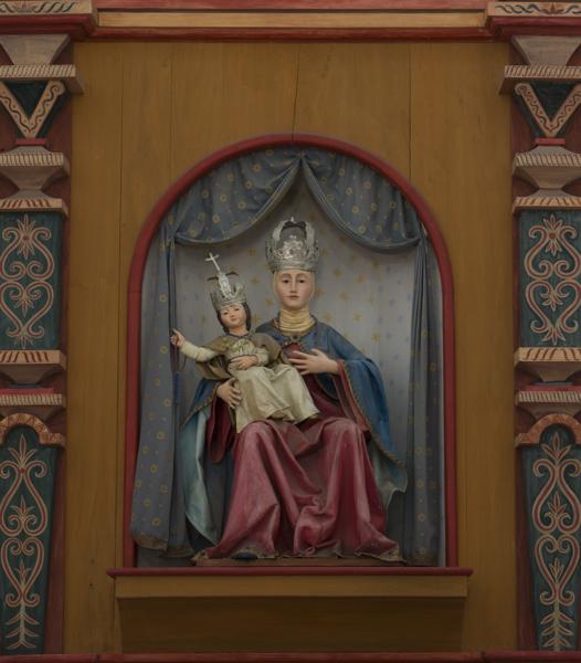 Interior details at the re-created Nuestra Senora del Espiritu Santo de Zuniga Mission, near the famous, oft-captured Presidio la Bahia in Goliad, Texas — No identificado