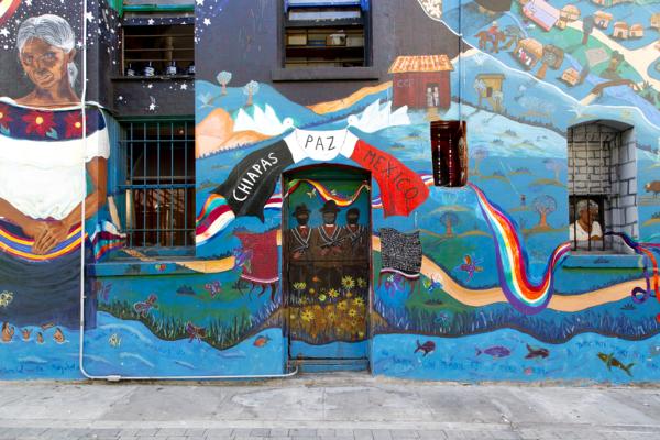 Chiapas Paz Mexico/Zapitista mural at City Lights Bookstore, San Francisco, California — No identificado