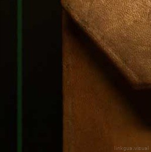Detalle de mano y tela