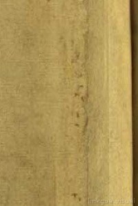 Textura de papel antiguo con manchas y doblez