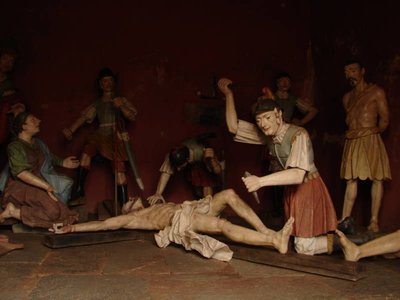 La crucifixión de Cristo, figuras de madera policromada en Congonhas — Antônio Francisco Lisboa "Aleijadinho"