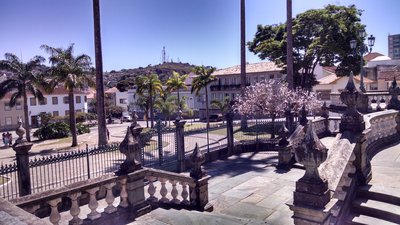 Vista do alto da escadaria da Igreja de São Francisco de Assis — Antônio Francisco Lisboa "Aleijadinho"
