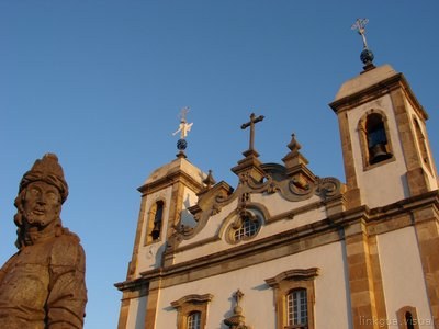 Profeta con turbante de Aleijadinho y Basílica de Congonhas