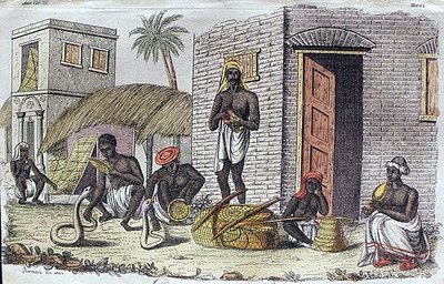 Encantadores de serpientes en la India — Giulio Ferrario