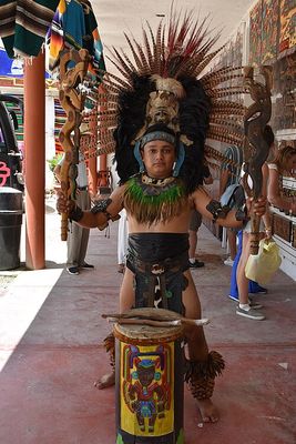 Bailarín azteca — Anónimo (arte prehispánico)