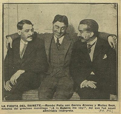 LA FIESTA DEL SAINETE.—Ramón Peña con García Alvarez y Muñoz Seca, autores del gracioso monólogo "¡A la Habana me voy!",
