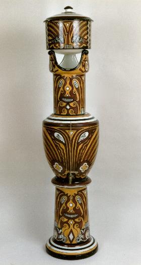 Filtro — Diseño: Campos Cervera, Andrés (Lugar de nacimiento: Paraguay, 1888 - Lugar de defunción: Manises, 1937) (de la Herreria, Julían) Fábrica de Vicente Montaner