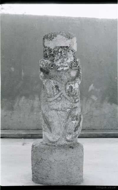 Miramar, Column (MRM: Col. 1) — No identificado