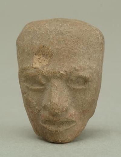 Cabeza antropomorfa — No identificado
