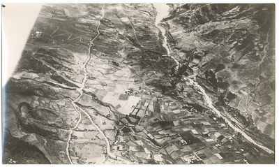 Chuquiaguillo-Tal mit dem Stadtteil Miraflores von la Paz — Junkers Luftbild-Zentrale (Production) (Atelier)