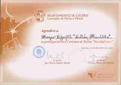 Diploma del Ayuntamiento de Cáceres a favor del Hogar Infantil "Julian Murillo" — Hogar Infantil Julián Murillo (Cáceres, España)