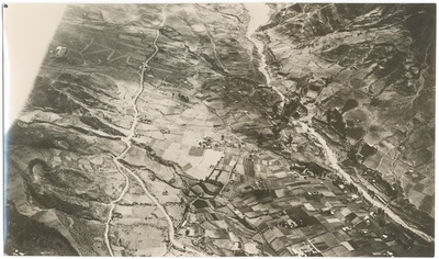 Chuquiaguillo-Tal mit dem Stadtteil Miraflores von la Paz — Junkers Luftbild-Zentrale (Production) (Atelier)