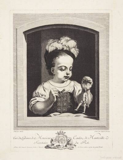 Niña con muñeca en una ventana