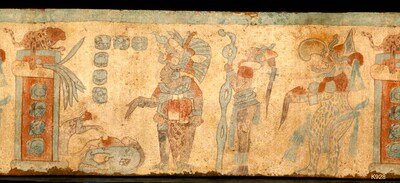 Vaso de estuco con escena sacrificial