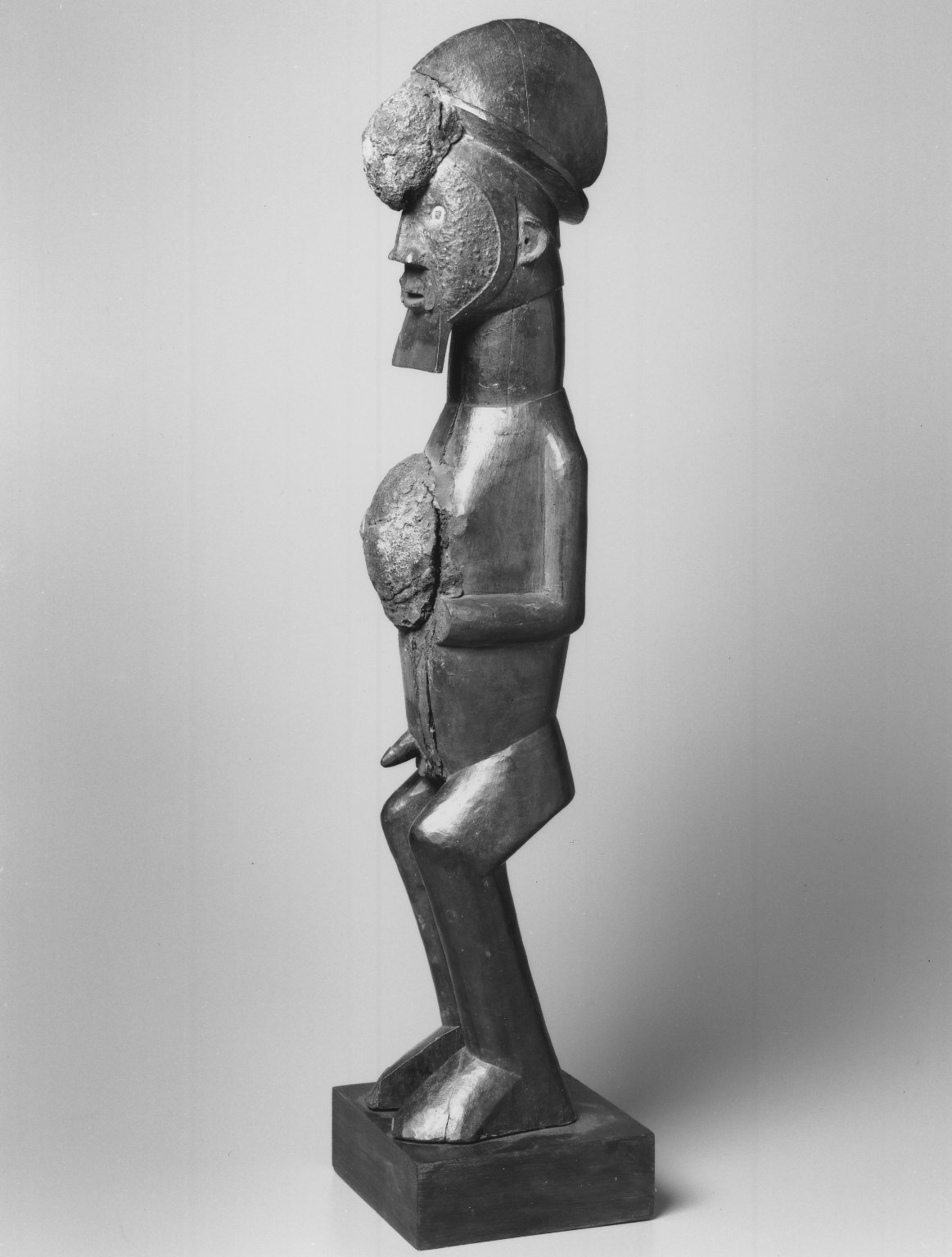 Figure of Standing Male (Nkisi) — Unknown authorUnknown author